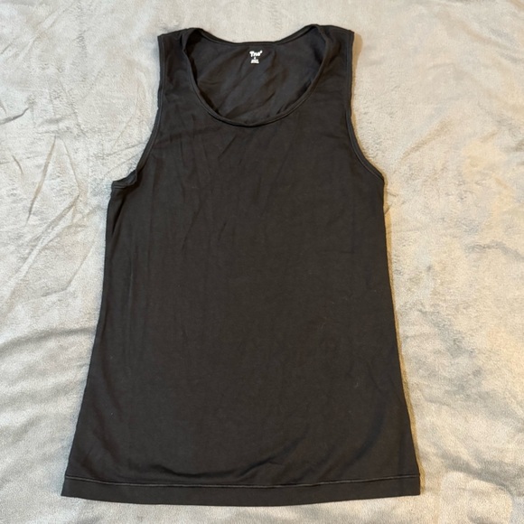 TNA Black Sleeveless Tank Top
#1128 - Picture 1 of 7